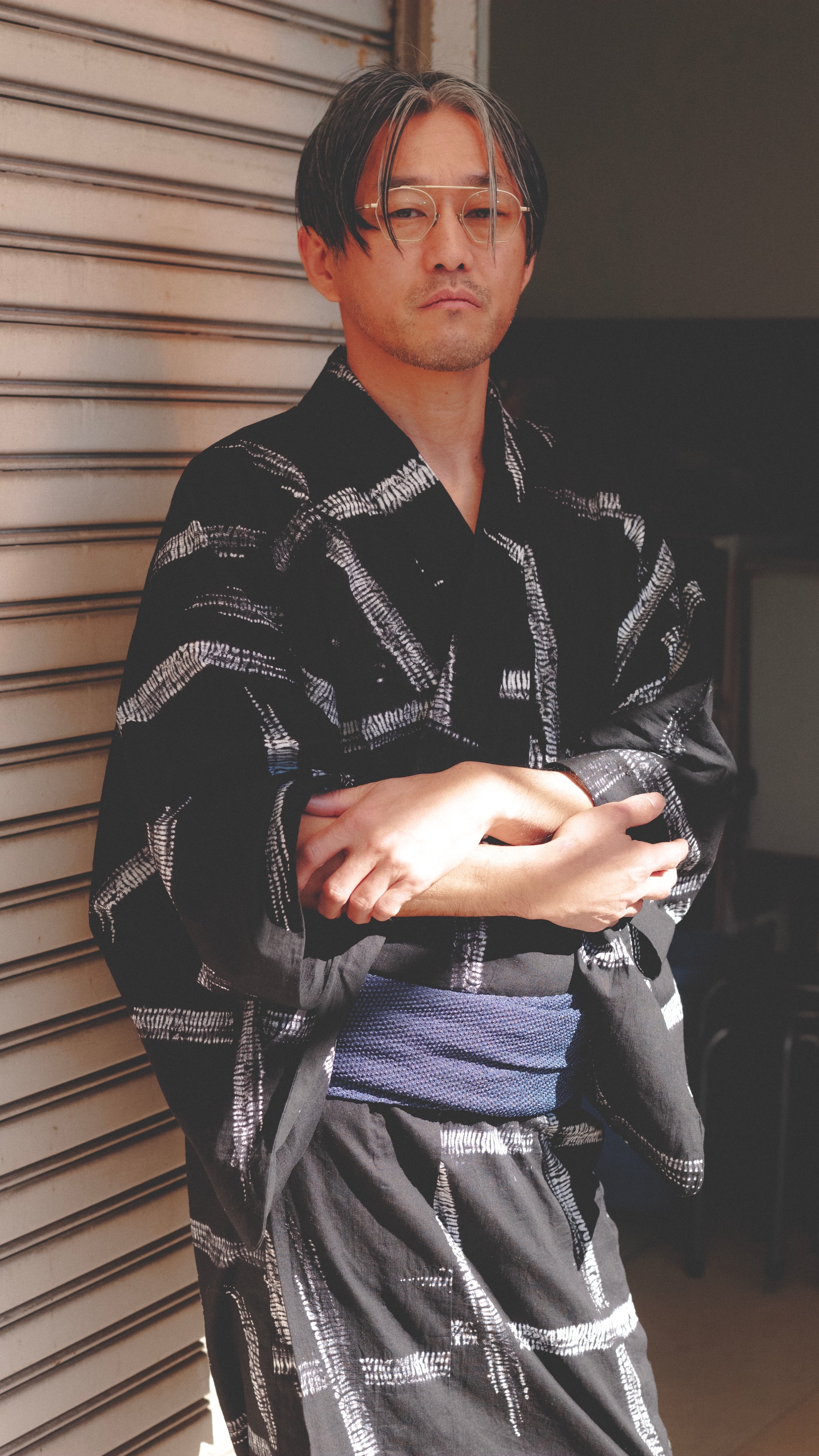 綿　絞りの浴衣 鈴三 知多木綿麻浴衣 - 小帽子絞り/巻き縫い絞り-カード | 鈴三