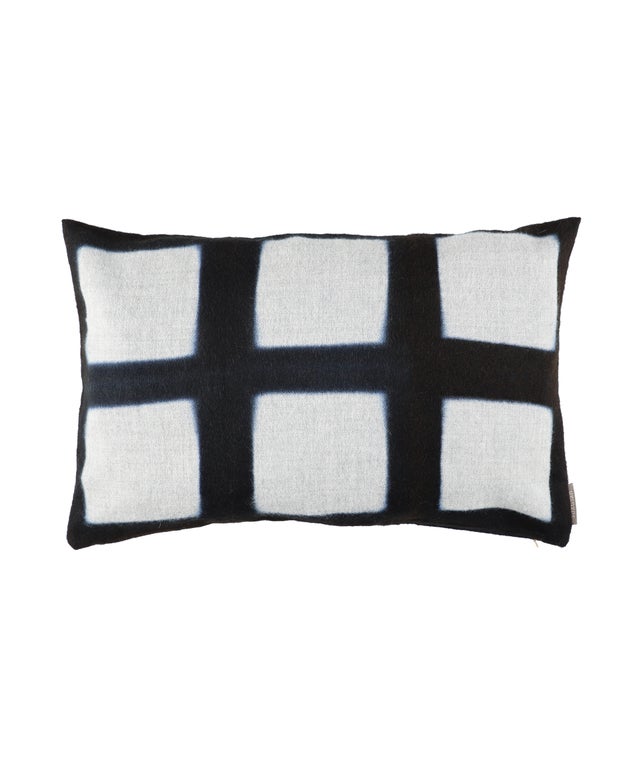 suzusan アルパカ クッションカバー ブラック　グレー Cushion Cover [40 x 60 cm] | suzusan オンラインストア